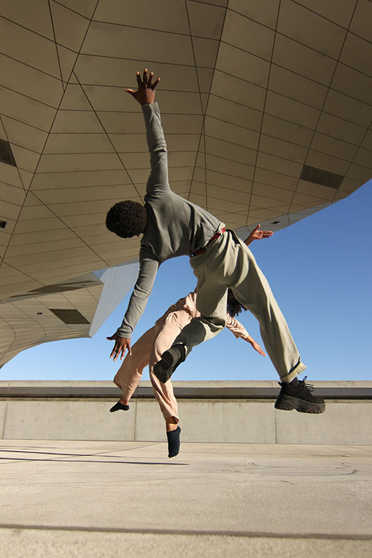 Danseuses contemporaines au musée des Confluences de Lyon