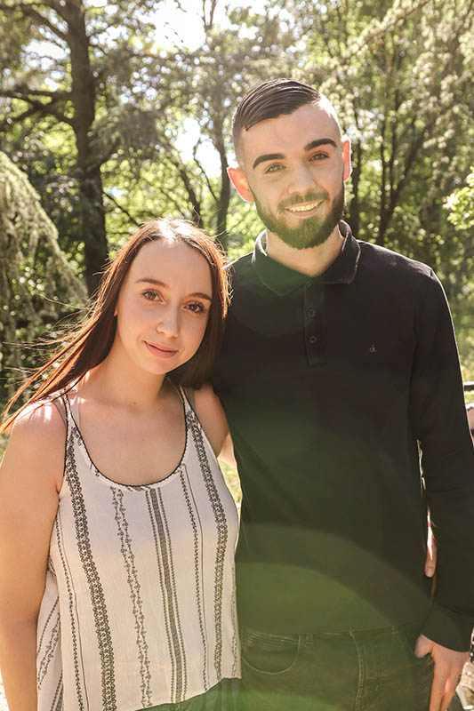 Jeune couple au parc de Parilly